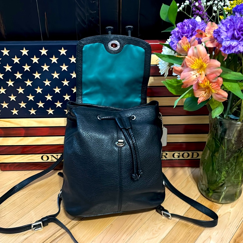 Vintage Coach leather backpack - Picture 3 of 8